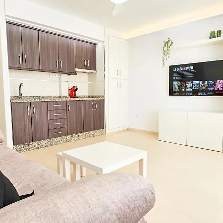 Апартаменты Estudio Vip Mediterraneo - La Torre Торре-дель-Мар